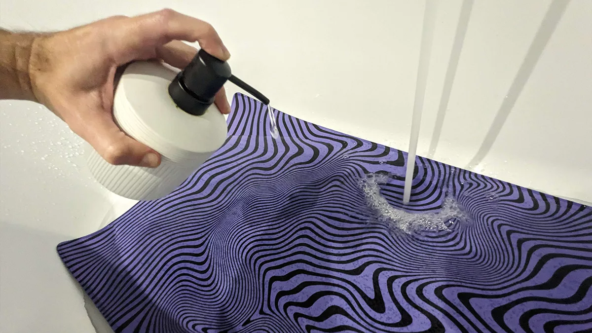 How to clean a Desk Mat with soap